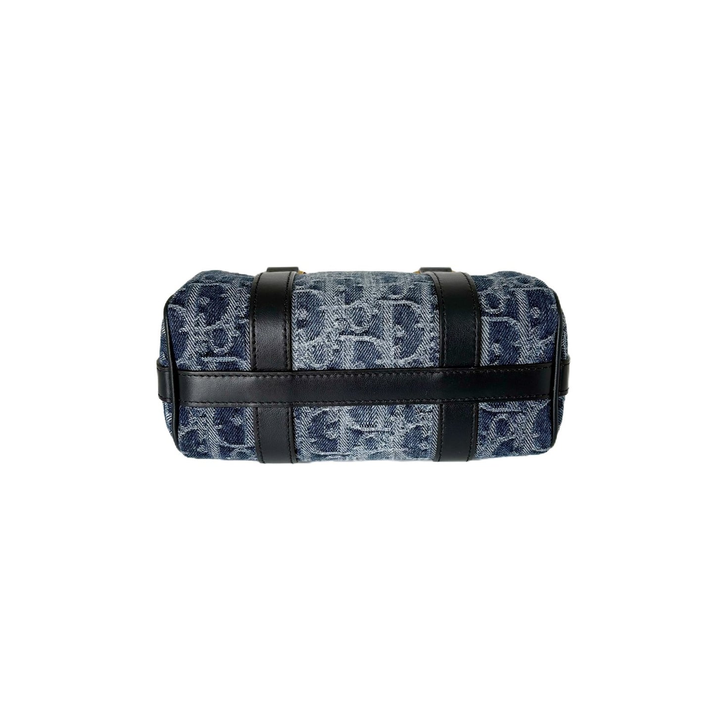 Groove 17 Pillow Blue Oblique