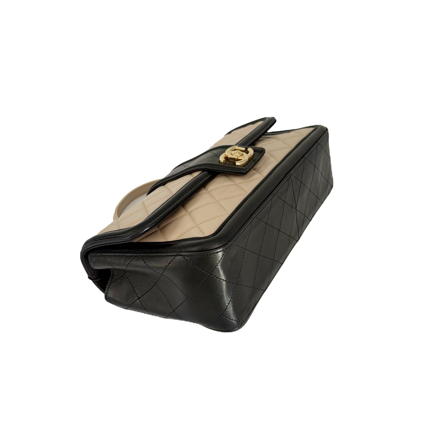 Classic Flap 30 Beige/Black