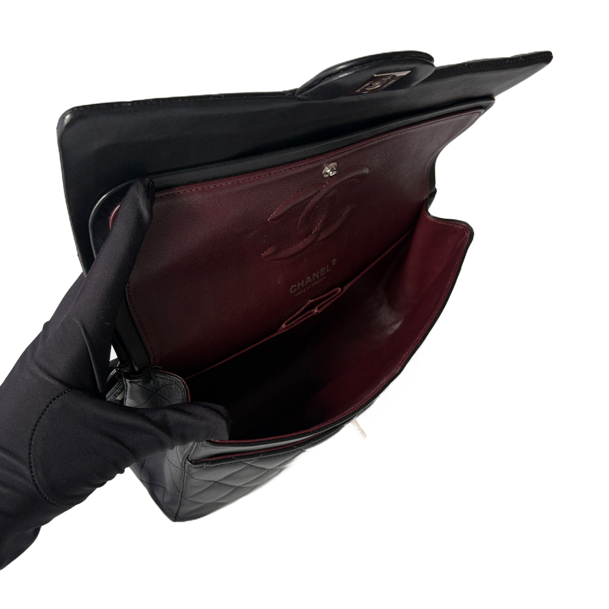 Classic Flap Medium Black