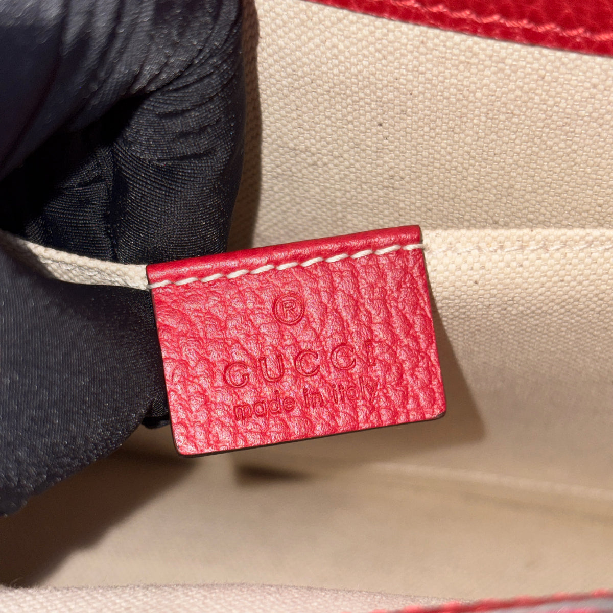 Dionysus Medium Red