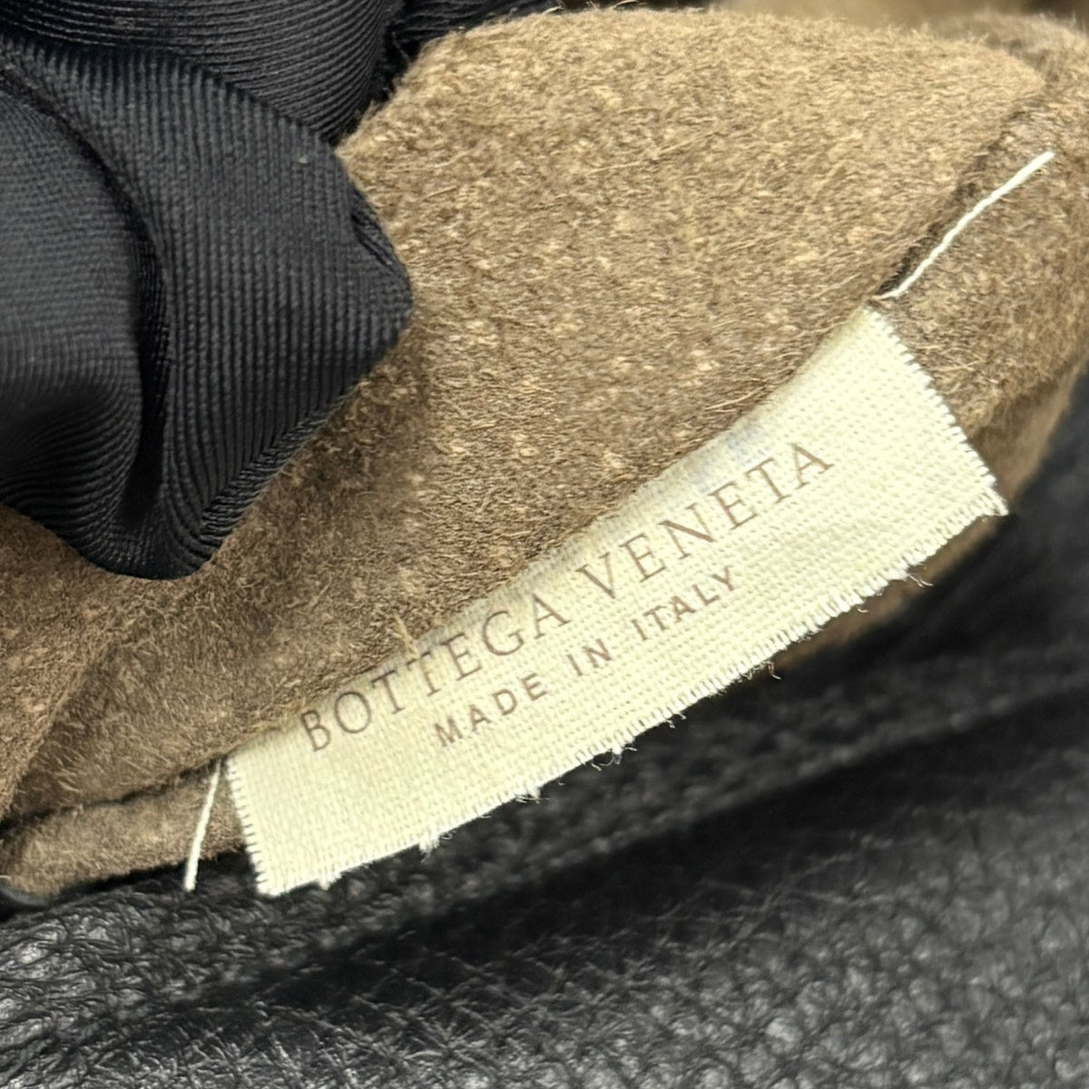 Roma Medium Smooth Leather