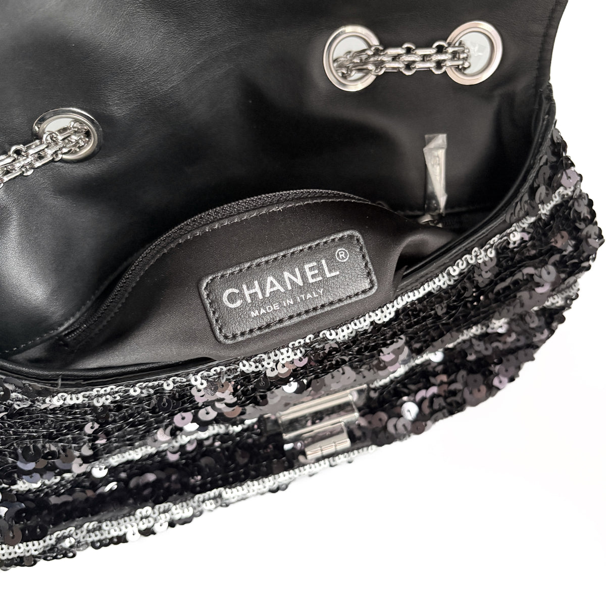 2.55 Medium Sequin Black