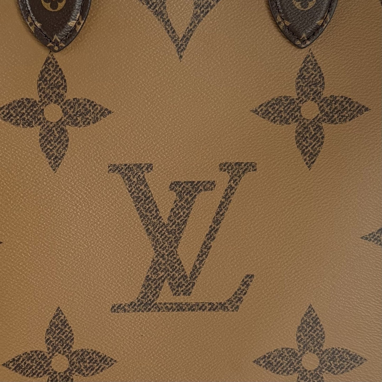 OnTheGo GM Monogram