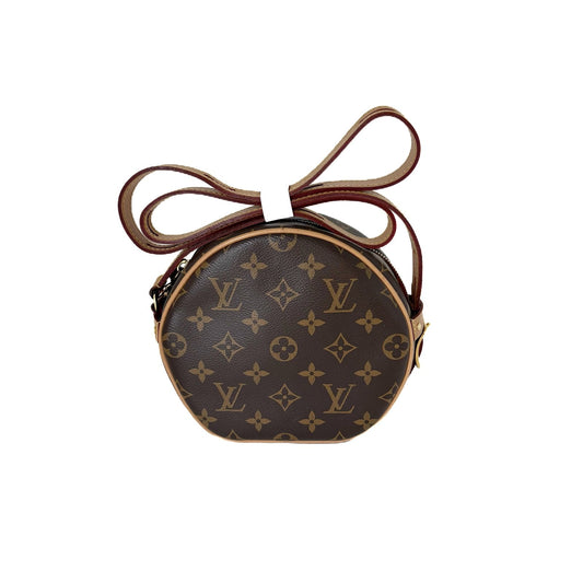 LV Boîte Chapeau Souple PM front