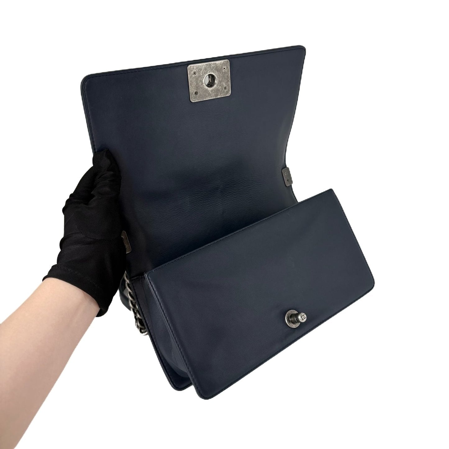 Le Boy Medium 25 Black Quilted Calfskin Silver Hardware