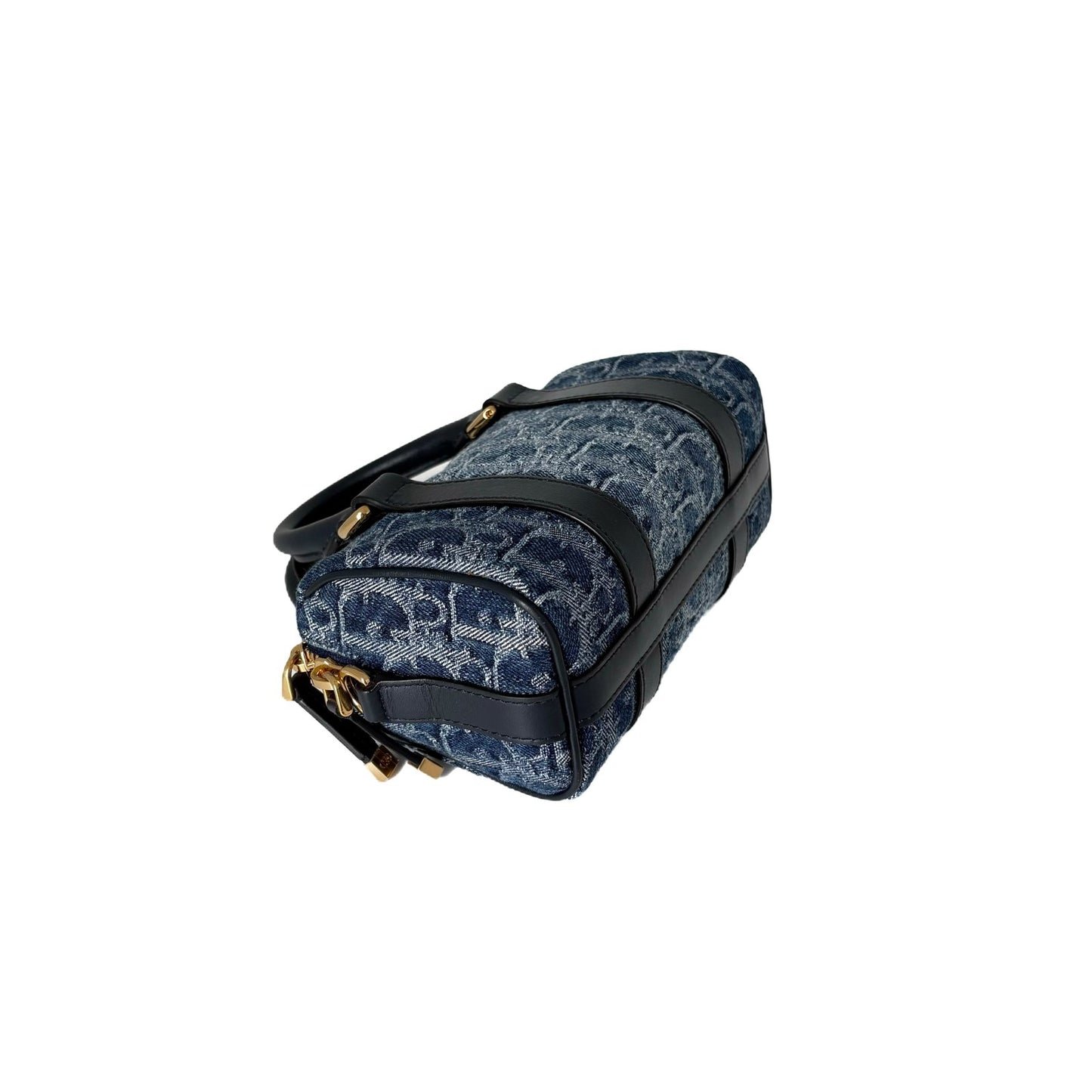 Groove 17 Pillow Blue Oblique