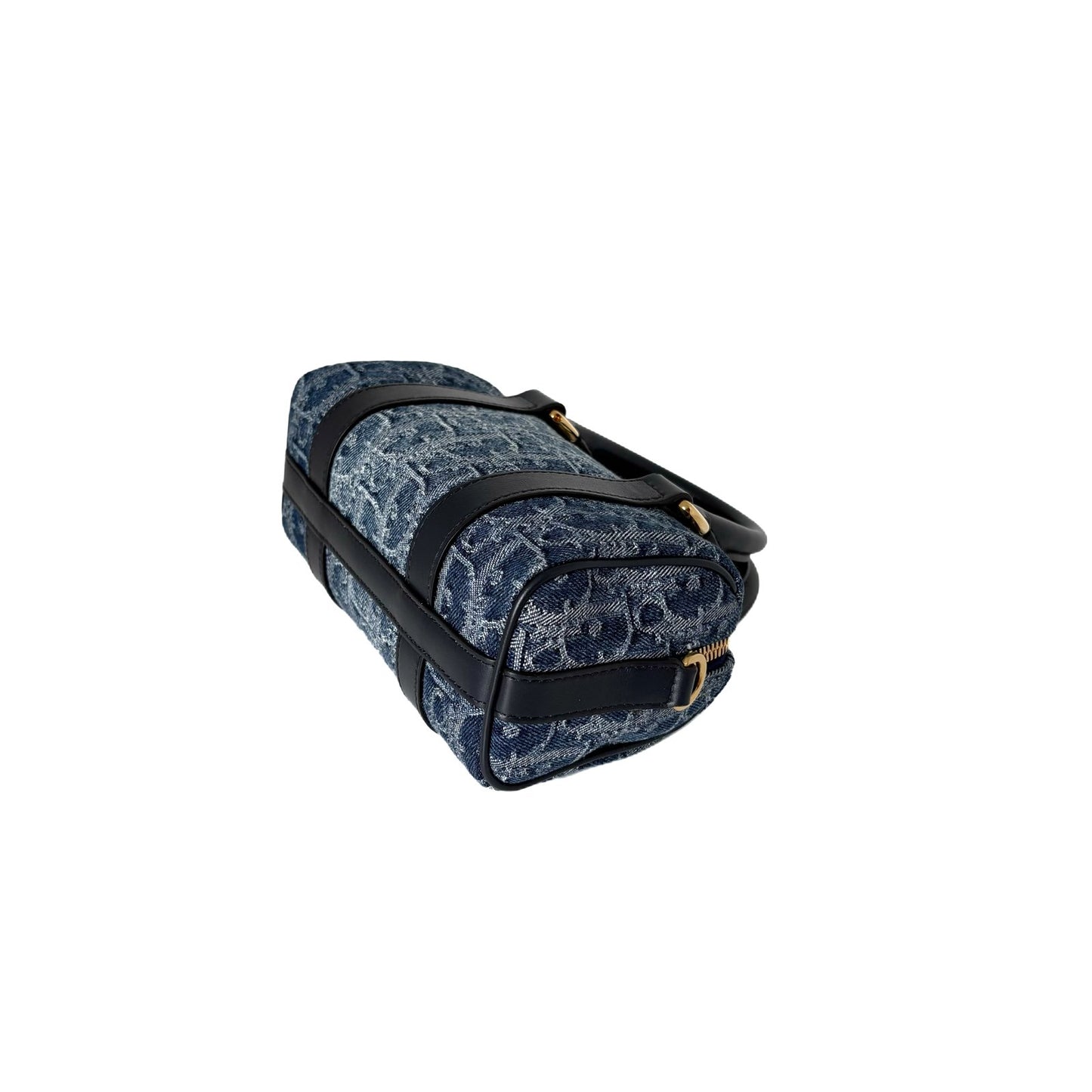 Groove 17 Pillow Blue Oblique