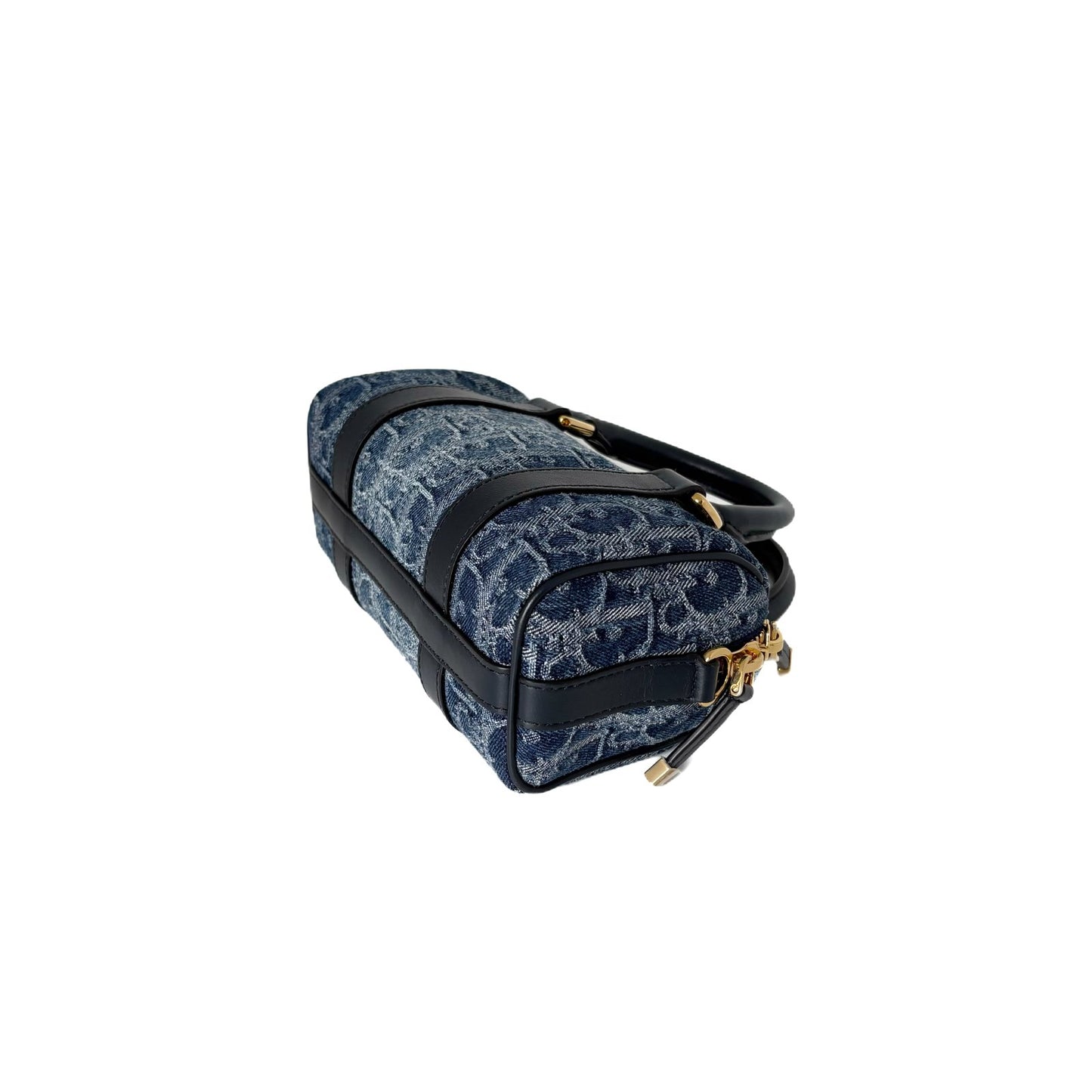 Groove 17 Pillow Blue Oblique