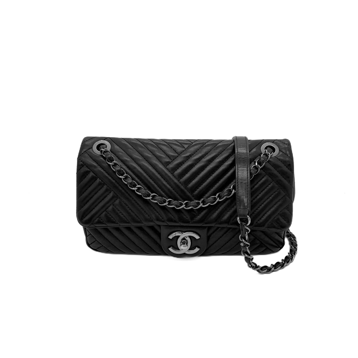 Classic Flap Medium Chevron Black