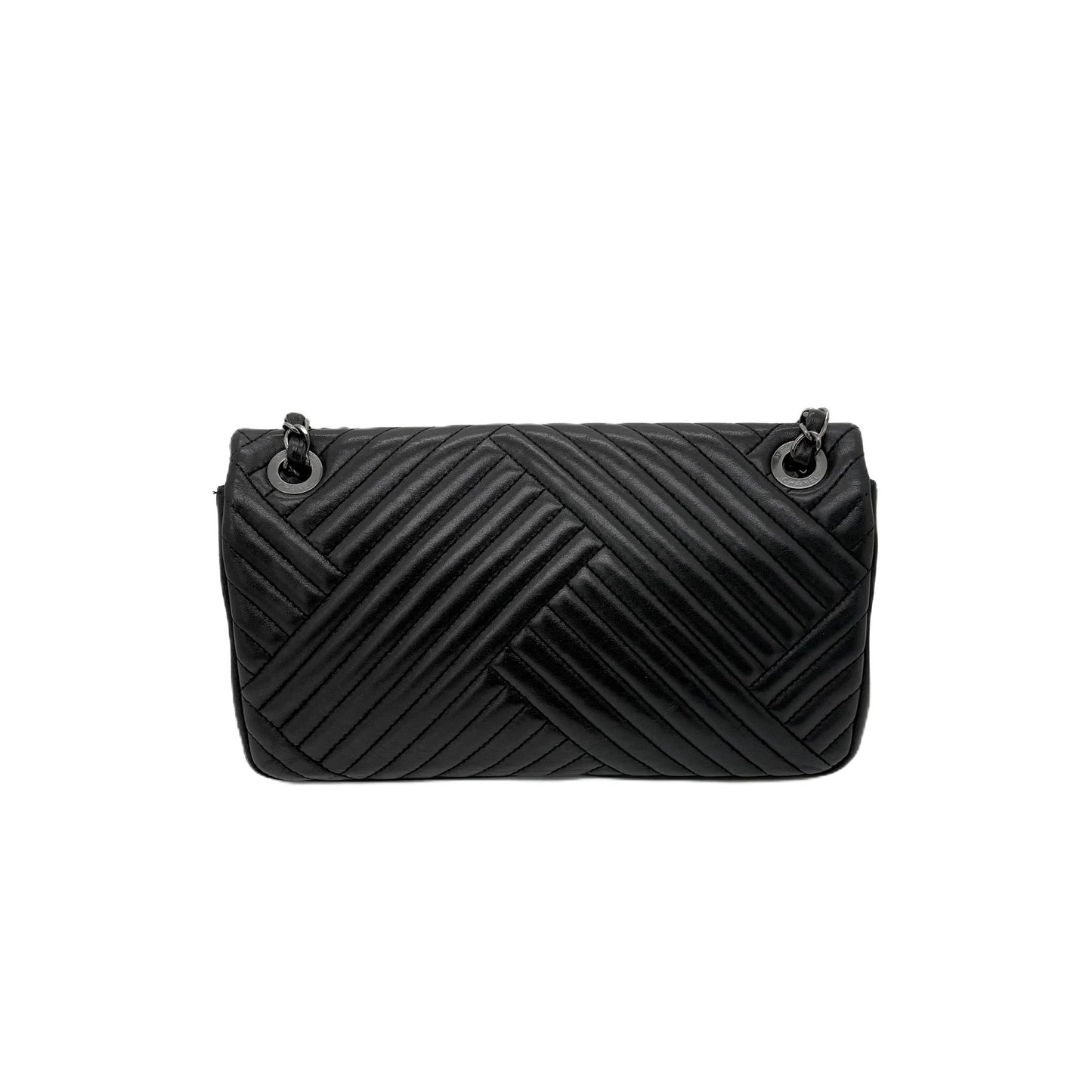 Classic Flap Medium Chevron Black