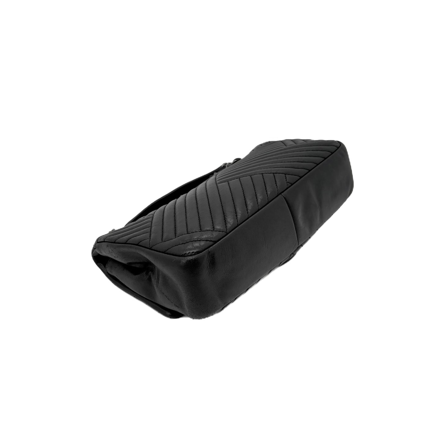 Classic Flap Medium Chevron Black