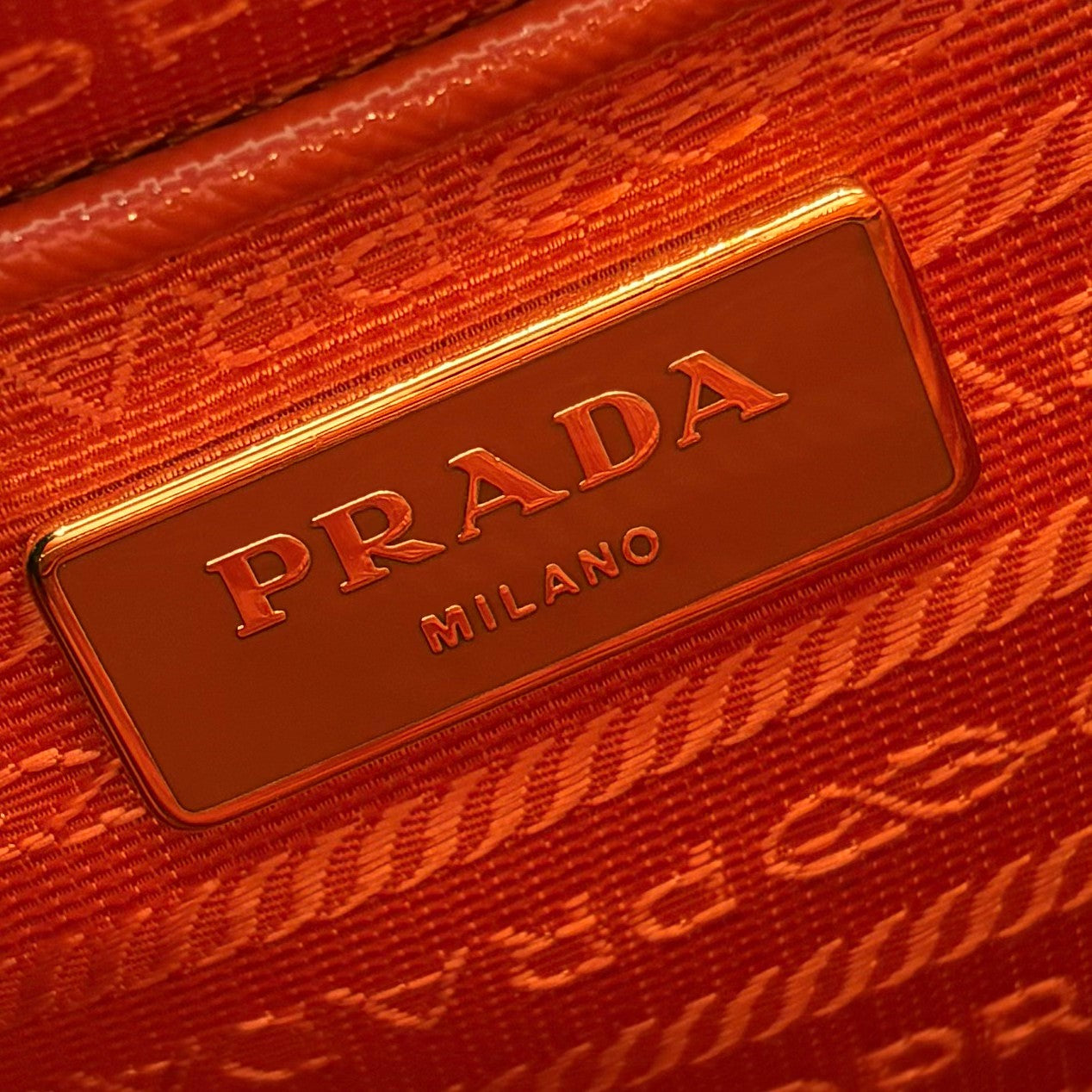 Saffiano Medium Orange